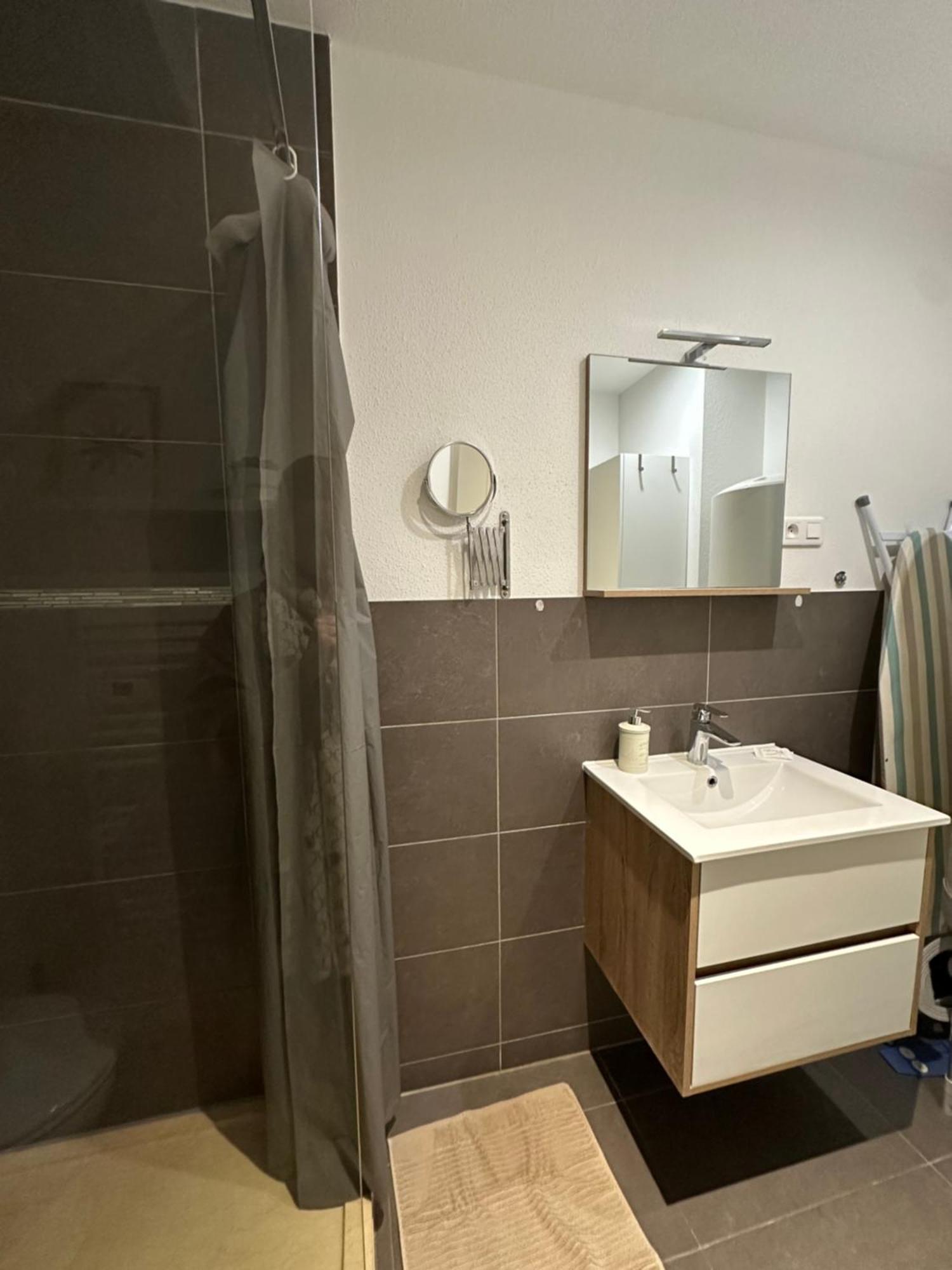 # Le 2 # Tres Beau T3 1Er Etage Tout Confort, Neuf, Mulhouse Centre Exterior foto